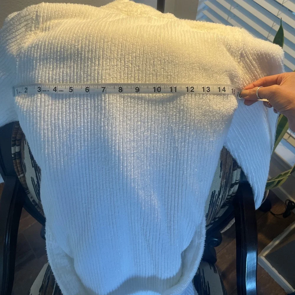 Parachute Soft Cotton Towel in Turkish Ribbed White Cotton Size S Never worn*** - Picture 6 of 7